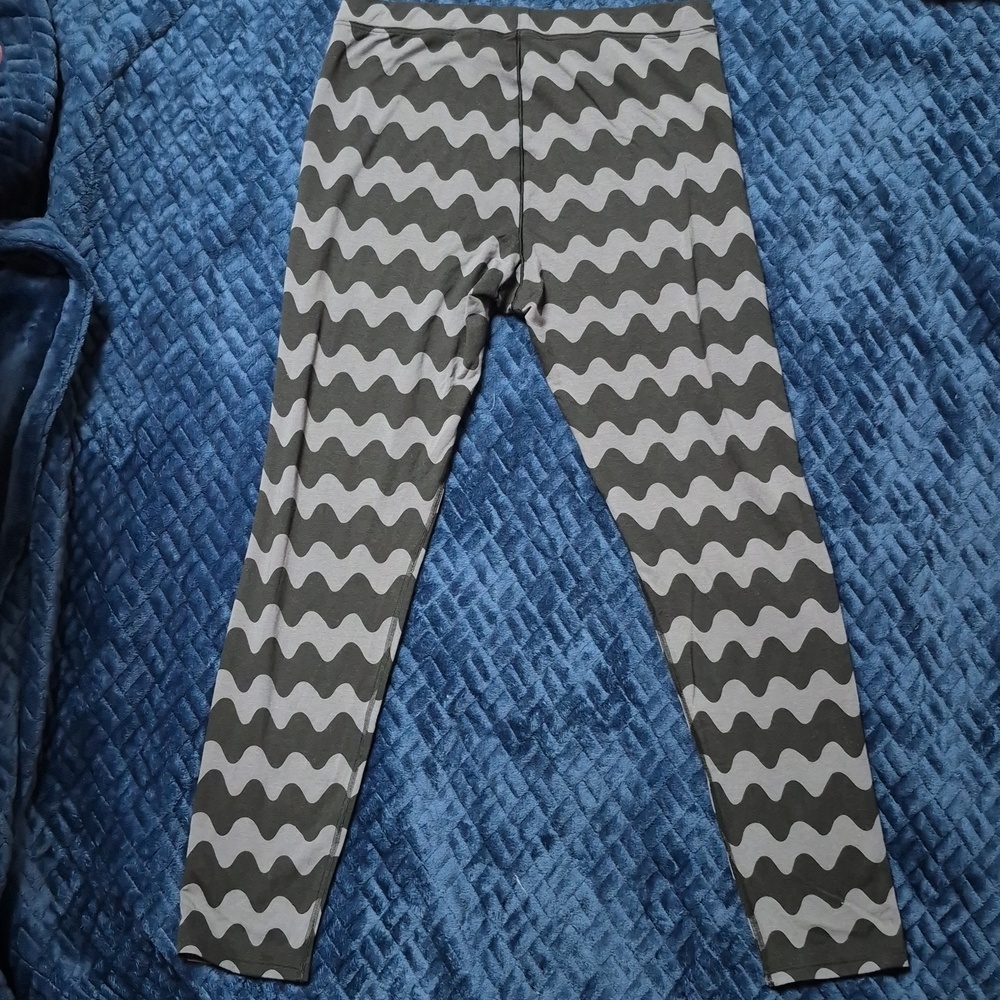 Merimekko X Uniqlo Heattech Extra Warm Grey/Black Lokki Leggings, Size Large - Picture 7 of 10